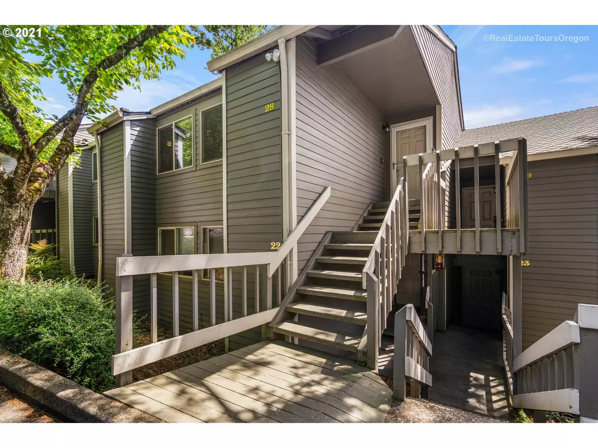 Lake Oswego, OR 97035,44 EAGLE CREST DR #28