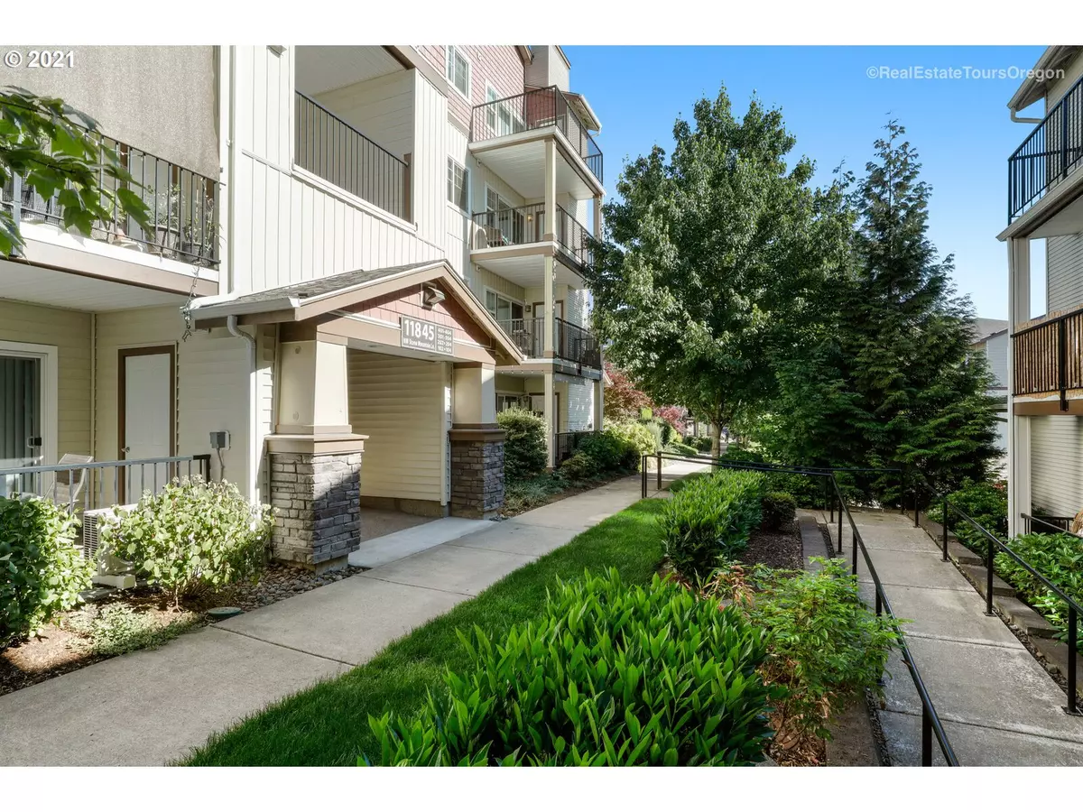 Portland, OR 97229,11845 NW STONE MOUNTAIN LN #302