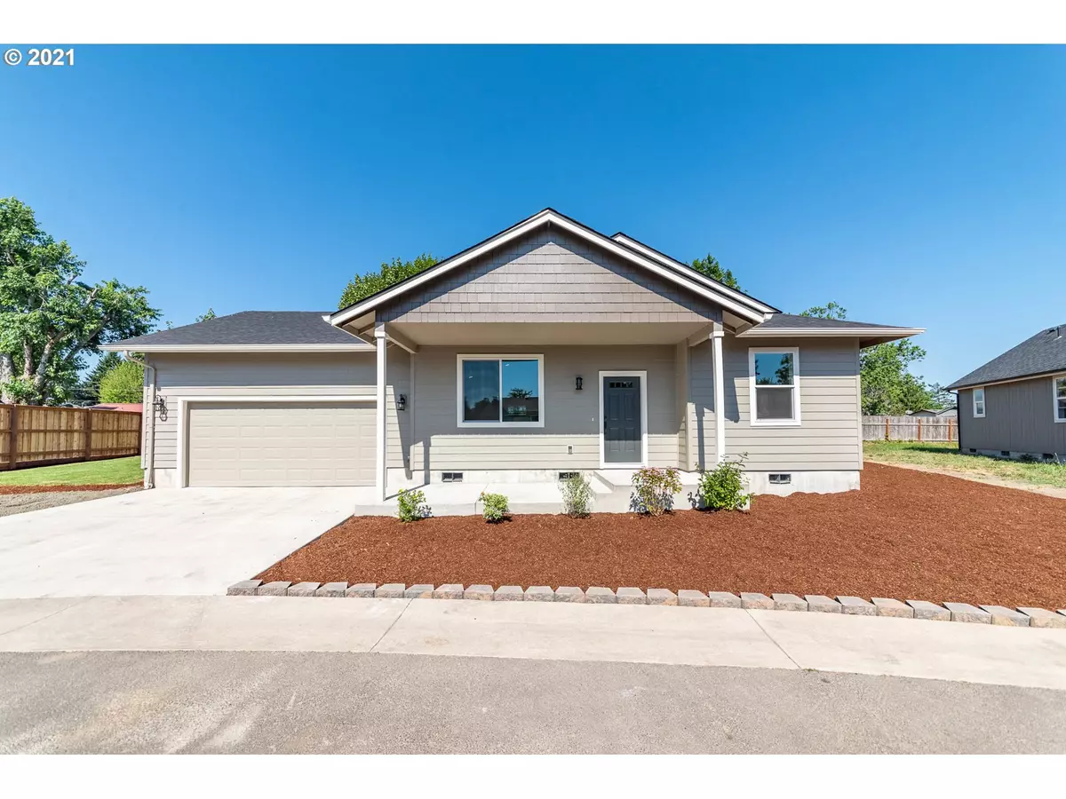 Eugene, OR 97402,2084 Primrose