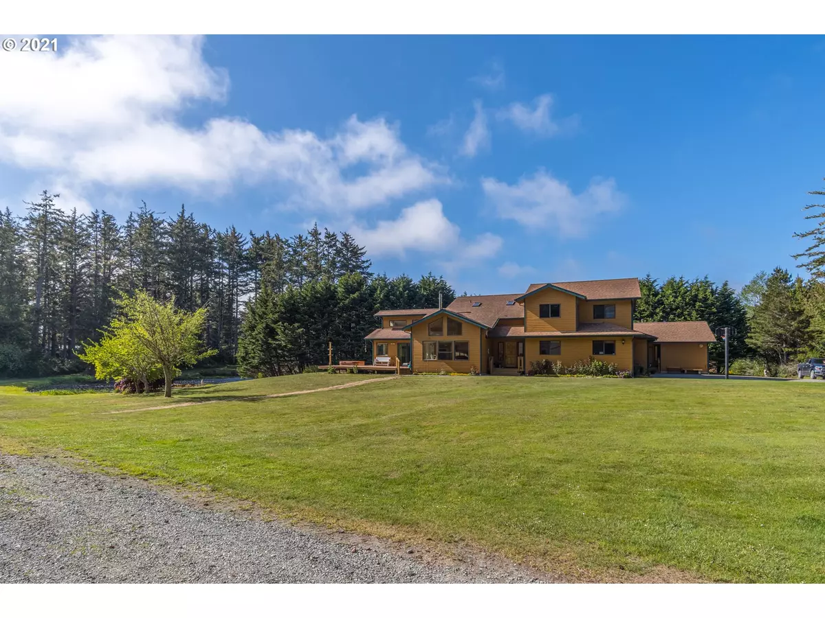 Bandon, OR 97411,87113 Boak Lane