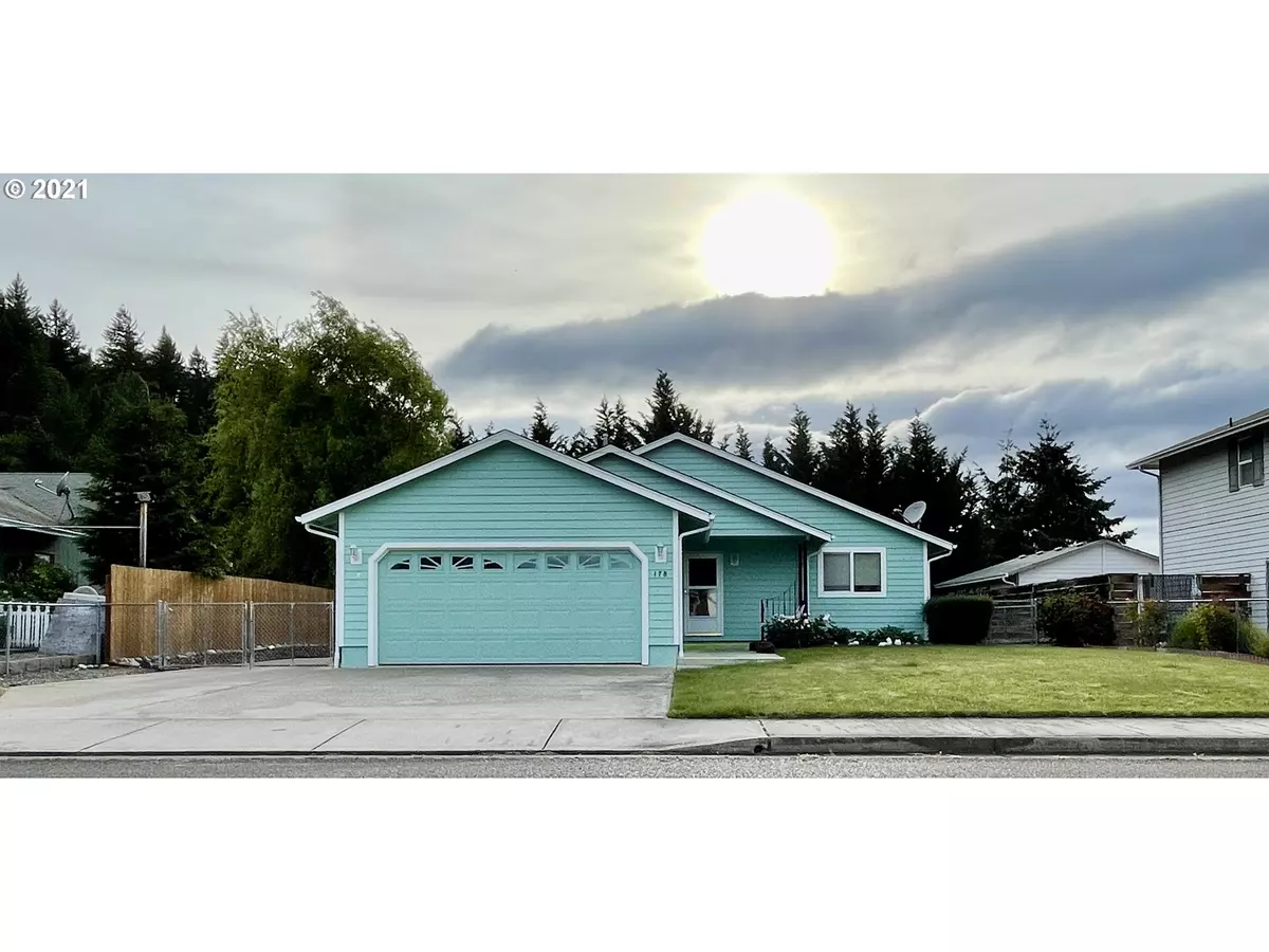 Myrtle Creek, OR 97457,178 SE WILDWOOD WAY