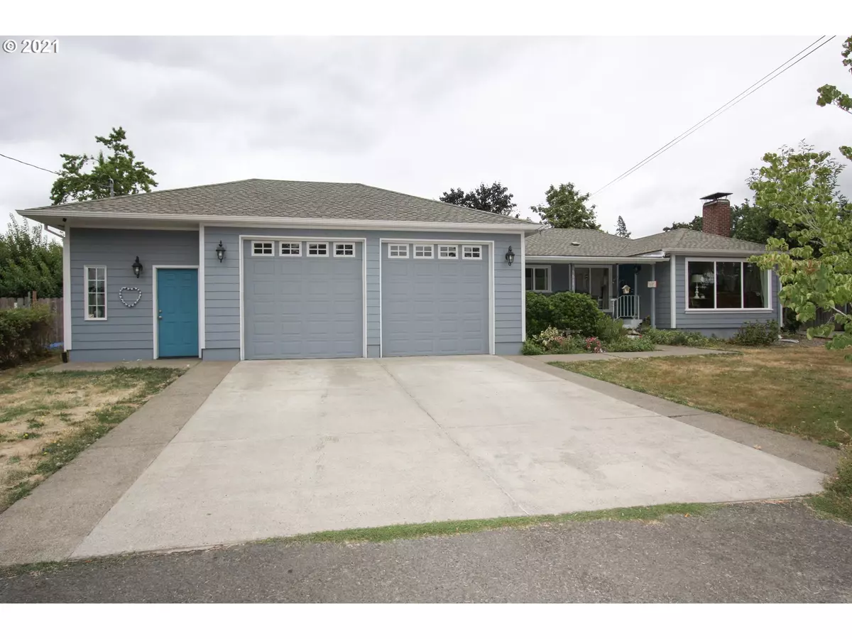 Milwaukie, OR 97267,15614 SE MEADOWLARK LN