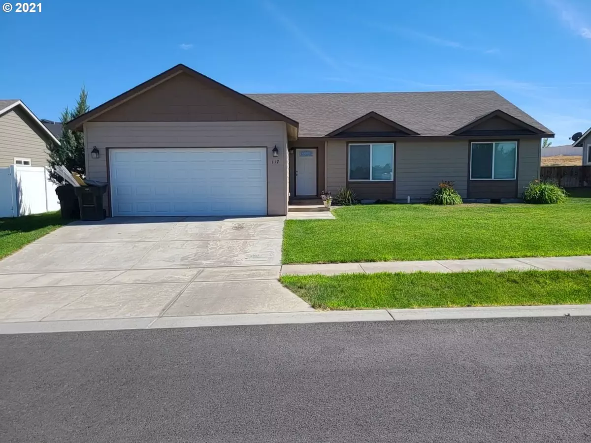 Hermiston, OR 97838,117 SW COTTONWOOD DR