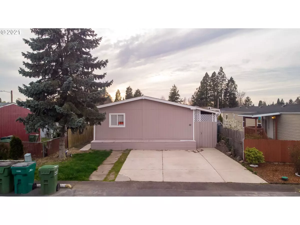 Newberg, OR 97132,301 E COLUMBIA DR #52