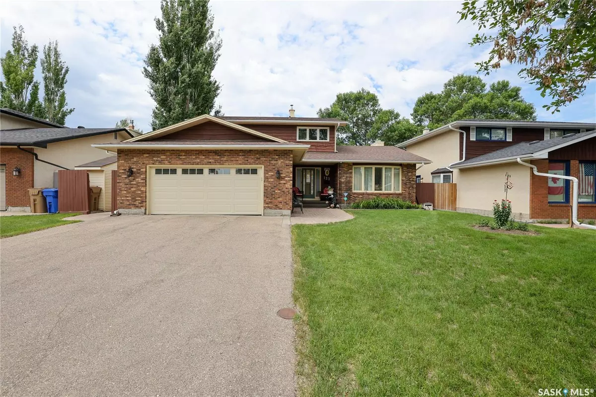 Regina, SK S4S 6T8,122 Rogers ROAD