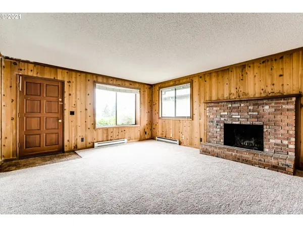 6725 BLUEBELLE CT, Springfield, OR 97478