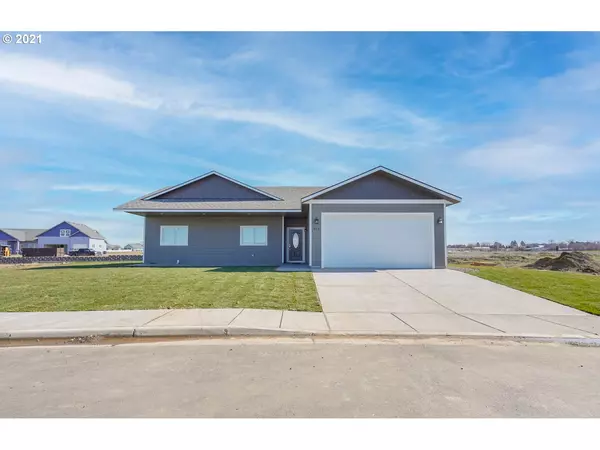 587 SW COTTONWOOD DR, Hermiston, OR 97838