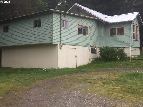 677 NINTH ST, Port Orford, OR 97465