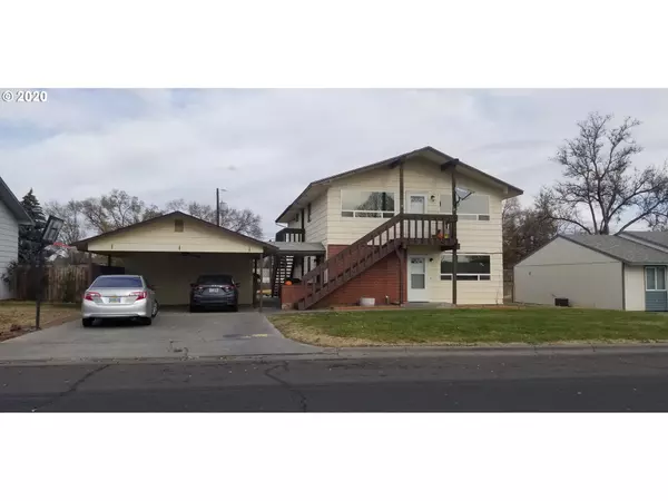 470 W RIDGEWAY AVE, Hermiston, OR 97838