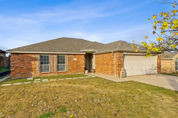 9116 Alyssa Drive, White Settlement, TX 76108