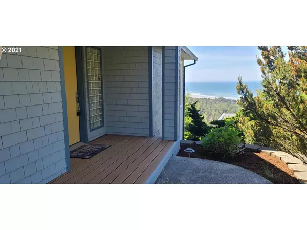 Rockaway Beach, OR 97136,590 PACIFIC VIEW DR