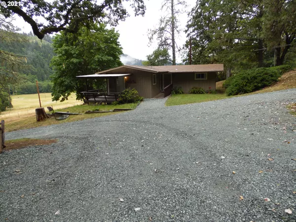 4230 SOUTH MYRTLE RD, Myrtle Creek, OR 97457