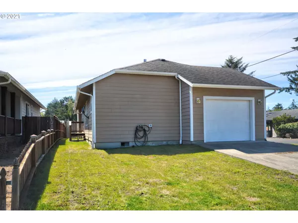 Seaside, OR 97138,825 25th AVE