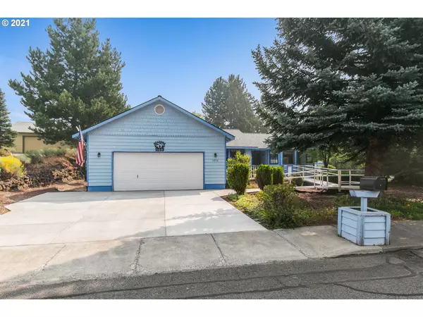 Bend, OR 97701,1032 NE PAULA DR