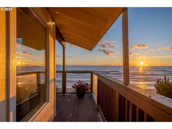 South Beach, OR 97366,8136 SW MARINE VIEW PL