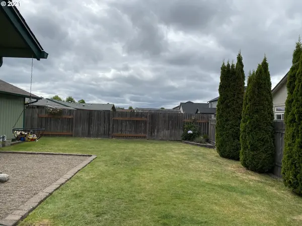 Eugene, OR 97402,3665 PLUMTREE DR