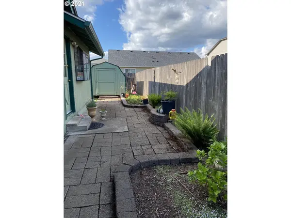 Eugene, OR 97402,3665 PLUMTREE DR