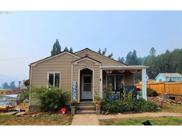 76482 CEDAR ST, Oakridge, OR 97463