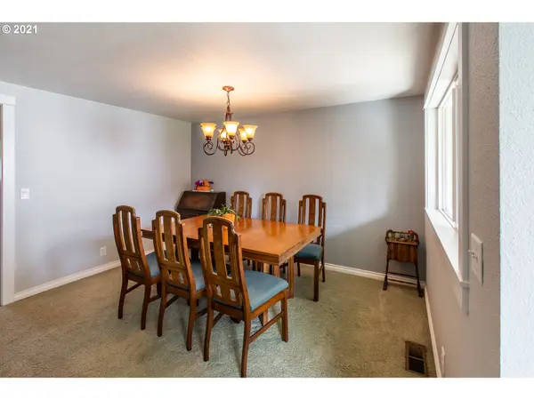 3942 BANNER ST, Eugene, OR 97404