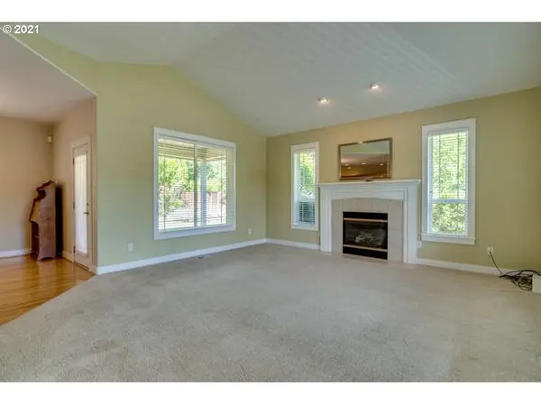 2349 NW HORIZON DR, Mc Minnville, OR 97128