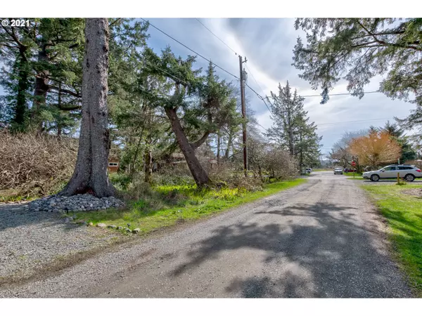 Cannon Beach, OR 97110,N Hemlock ST