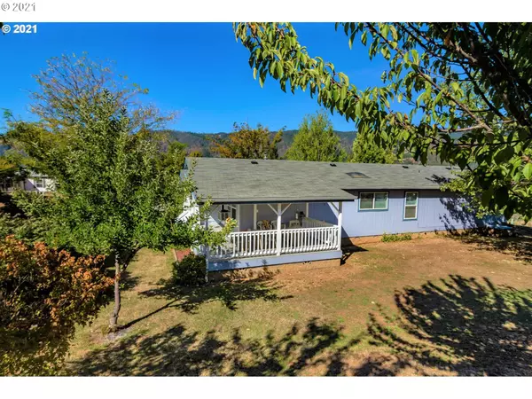 Myrtle Creek, OR 97457,157 BROKEN BOW CT