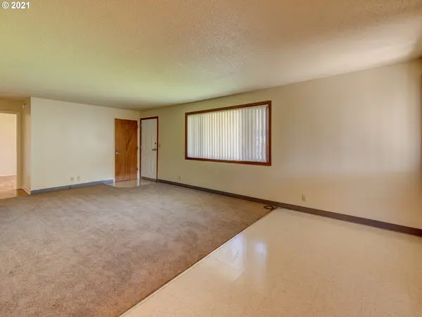 1340 ASPEN ST, Springfield, OR 97477