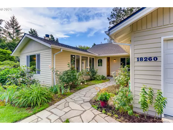 Lake Oswego, OR 97035,18260 Indian Creek DR