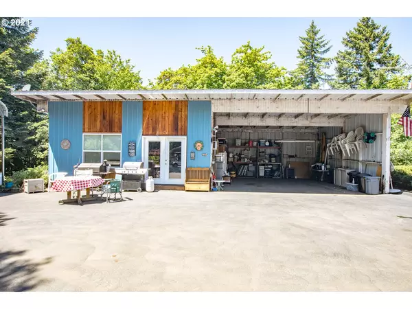 Cottage Grove, OR 97424,1950 N DOUGLAS ST