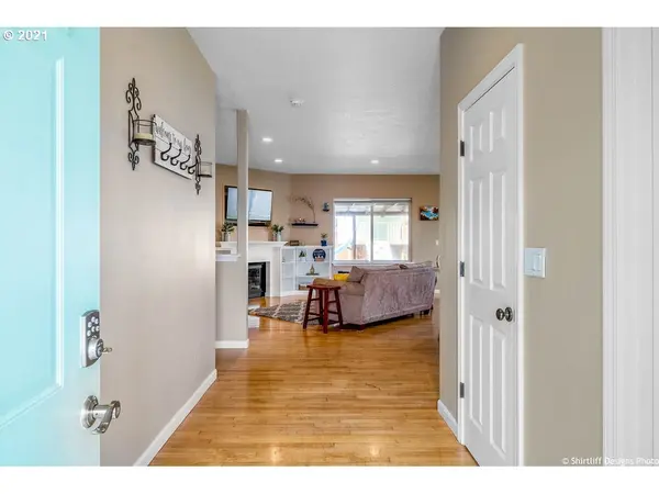 5931 KISTLER LN, Eugene, OR 97402