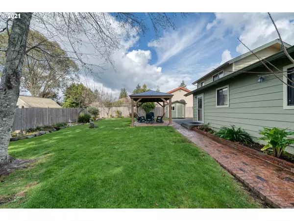 Brookings, OR 97415,815 CAMEO CT