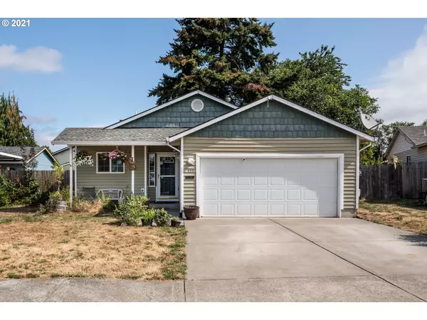 St Helens, OR 97051,490 RAVEN WOOD CT