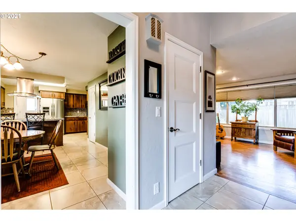 Eugene, OR 97404,2412 DALTON DR