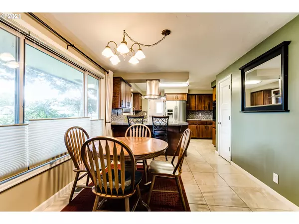 Eugene, OR 97404,2412 DALTON DR