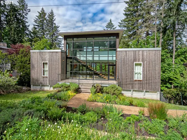 2984 CAPITAL DR, Eugene, OR 97403