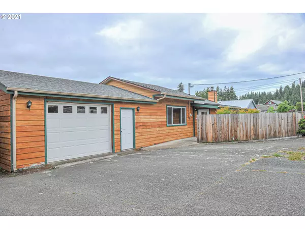 514 25TH, Myrtle Point, OR 97458