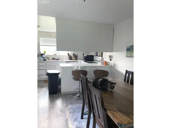 88040 5TH ST, Veneta, OR 97487