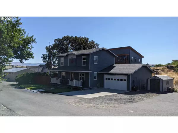 The Dalles, OR 97058,618 PENTLAND ST