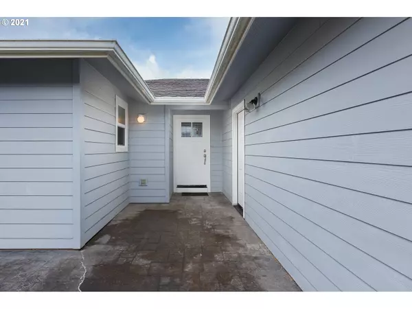 Lincoln Beach, OR 97367,5485 EL MUNDO AVE