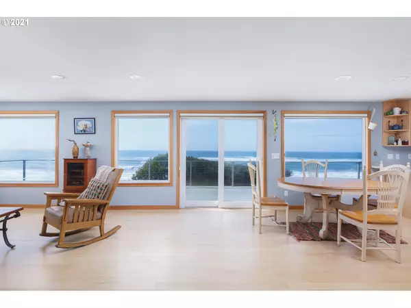 Lincoln Beach, OR 97367,5485 EL MUNDO AVE