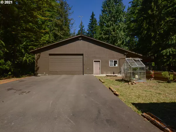 Corbett, OR 97019,350 SE FERN CT