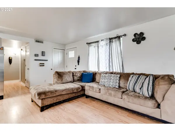 Eugene, OR 97402,4542 LIBERTY ST