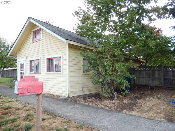 Junction City, OR 97448,830 JUNIPER ST