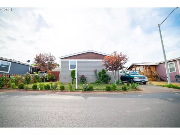 Salem, OR 97301,849 WIND MEADOWS WAY NE #71