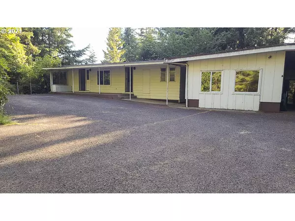 199 N DEER HILL DR, Waldport, OR 97394