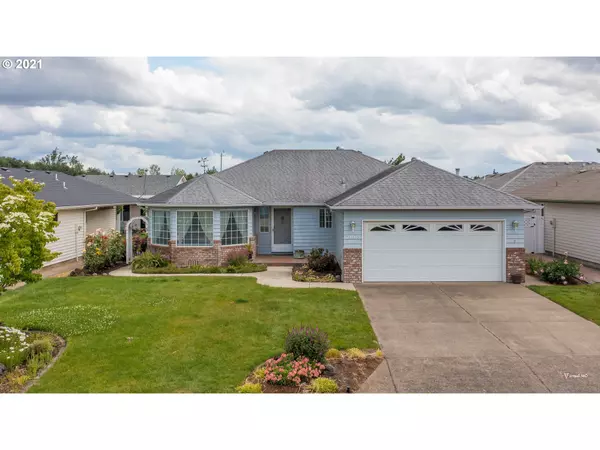 2068 LILAC WAY, Woodburn, OR 97071