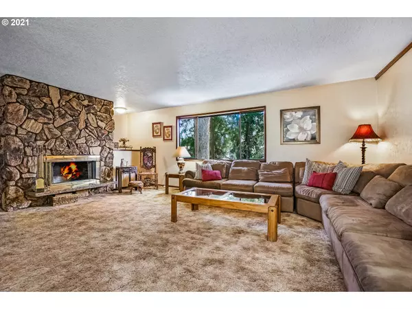 Milwaukie, OR 97267,16533 SE LADD CT