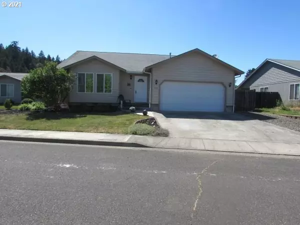 180 SE DEBBIE WAY, Myrtle Creek, OR 97457