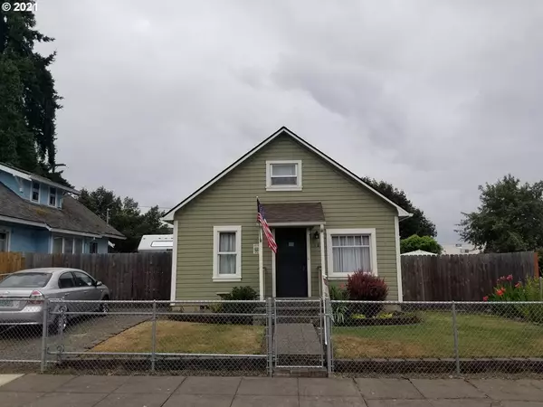 122 S SWIEGLE AVE, Molalla, OR 97038