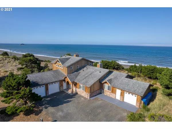 42524 GULL RD, Port Orford, OR 97465